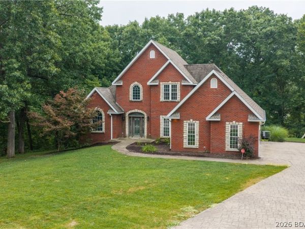 141 Cherry Hill Court, Lake Ozark, MO 65049