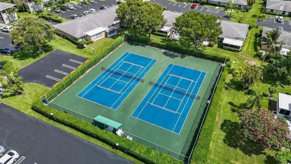1141 Violet Terrace, Unit 101, Delray Beach, FL 33445 Photo