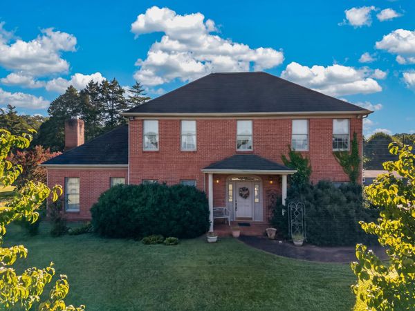 200 Brooks Landing Circle, Rogersville, TN 37857