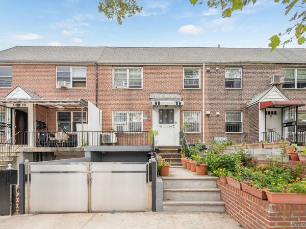 6726 Utopia Parkway, Fresh Meadows, NY 11365