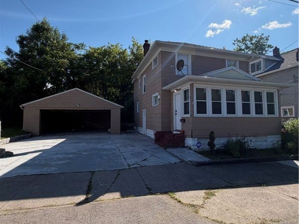 25 Lakeland Avenue, Rochester, NY 14612
