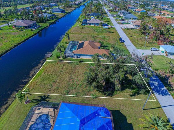 34 PINE VALLEY LANE , ROTONDA WEST, FL 33947