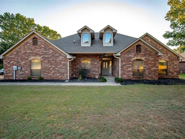 8621 Blue Heron Cove, Edmond, OK 73034