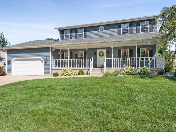 546 Windridge Drive, Chesterton, IN 46304