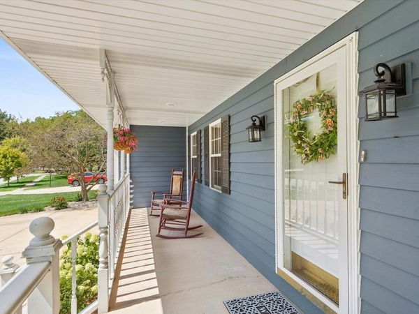 546 Windridge Drive , Chesterton, IN 46304