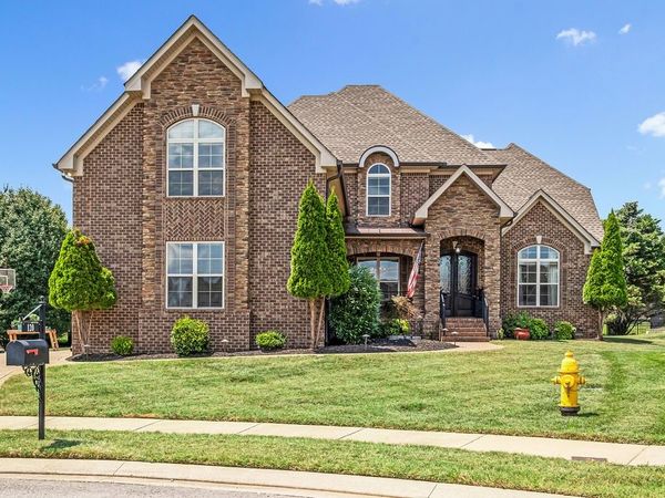 120 Fraser Pl , Hendersonville, TN 37075