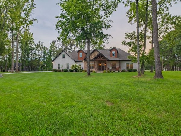30 Pinehurst Dr , Manchester, TN 37355