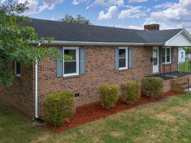 674 14TH ST E, Buena Vista, VA 24416