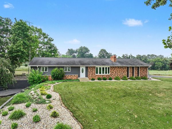 1045 Dauber Road, Burr Oak, MI 49030