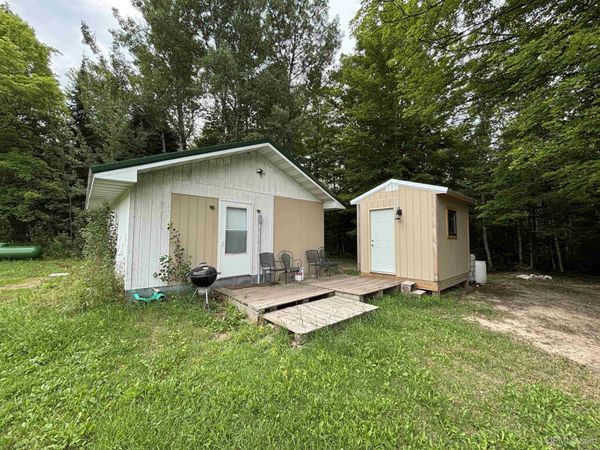 5215 M-117 Highway, Pentland Twp, MI 49868