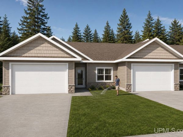 3000 S 3rd Avenue, Escanaba, MI 49829