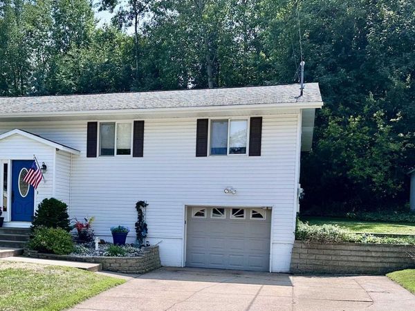 603 W Hampton Street, Marquette, MI 49855