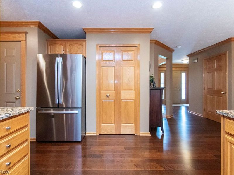 612 Continental Drive, Medina, OH 44256 Photo 10