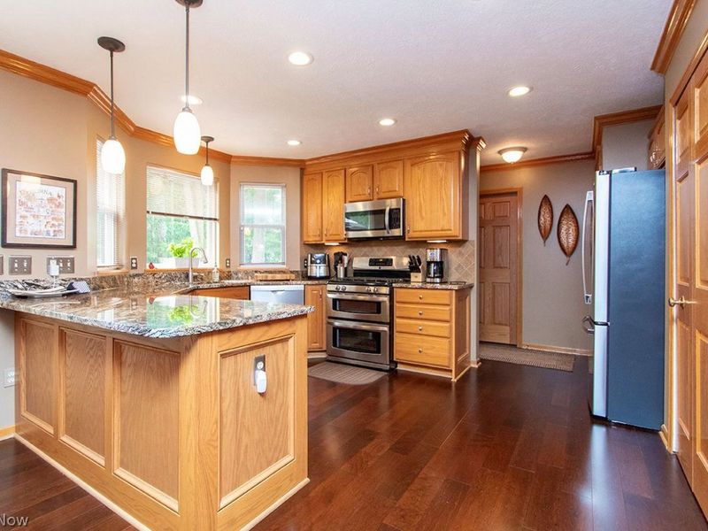 612 Continental Drive, Medina, OH 44256 Photo 8