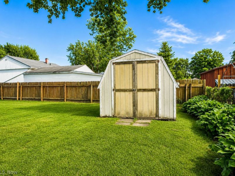 2308 W 16th Street, Saybrook, OH 44004 Photo 8