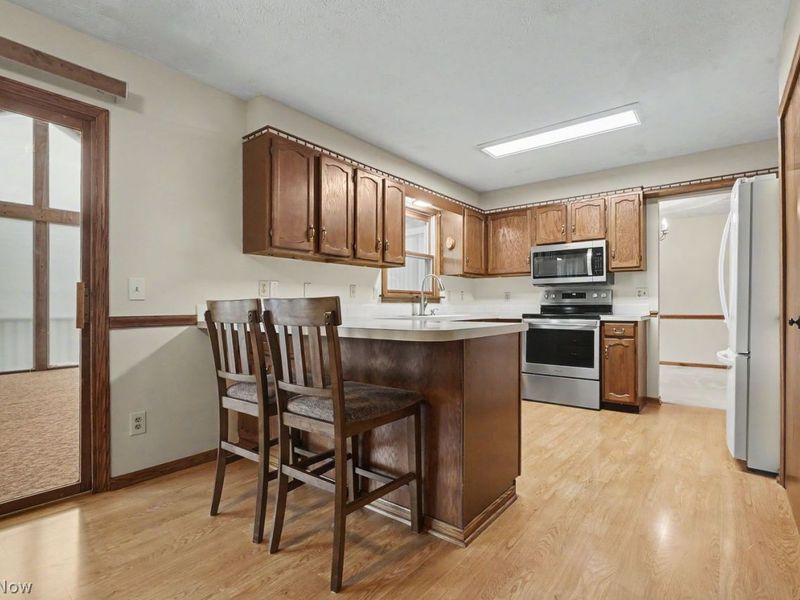 1457 Gray Fox Drive, Green, OH 44720 Photo 11
