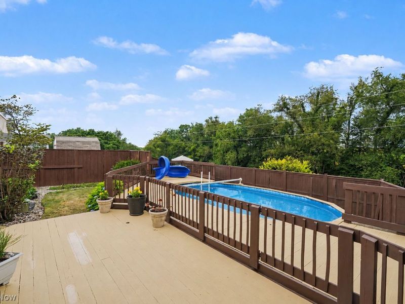 1457 Gray Fox Drive, Green, OH 44720 Photo 33