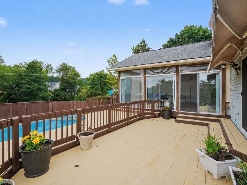 1457 Gray Fox Drive, Green, OH 44720 Photo 34