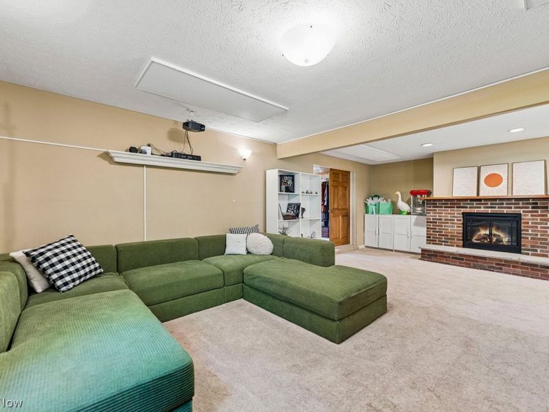 330 Spell Road, Kent, OH 44240 Photo 4