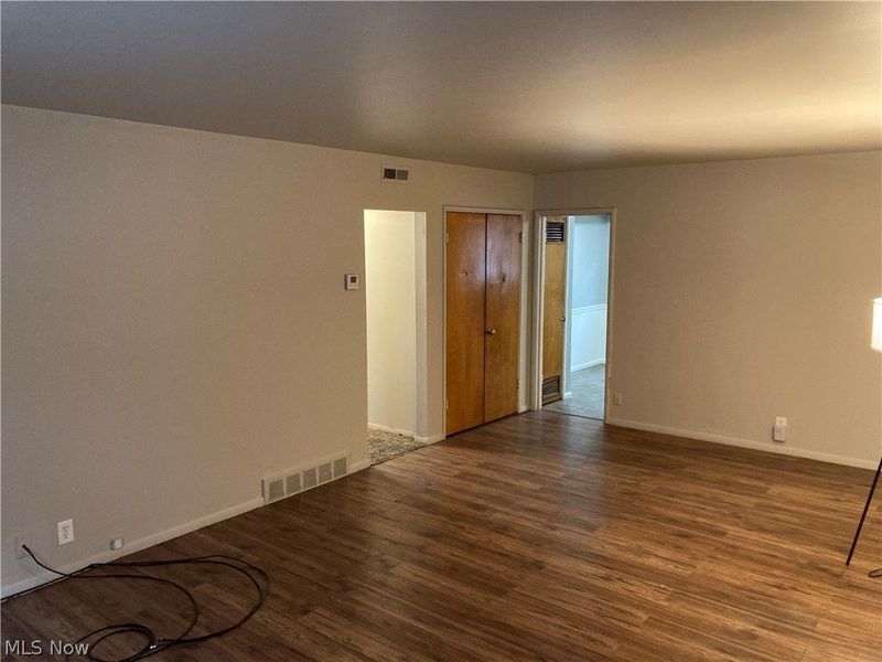 17876 Lake Shore Boulevard, Cleveland, OH 44119 Photo 13