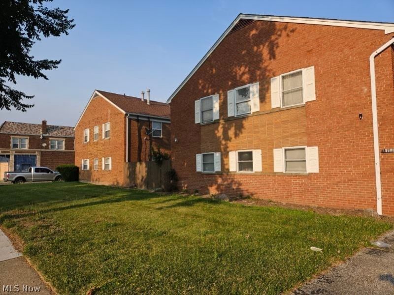 17876 Lake Shore Boulevard, Cleveland, OH 44119 Photo 5