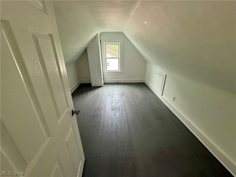 895 Beardsley Street, Akron, OH 44311 Photo 12