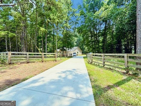 6648 Luthersville Road, Gay, GA 30218