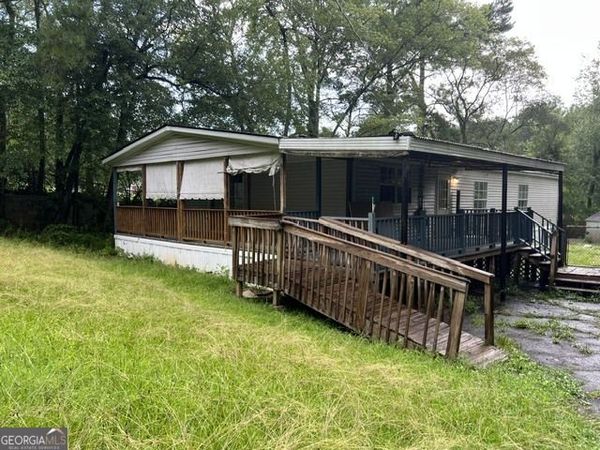 4467 Timberland Circle SE, Acworth, GA 30102