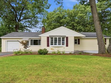 28 Intervale Rd, Springfield, MA 01118
