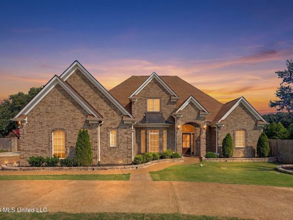 3169 Bridge Moore Drive, Nesbit, MS 38651