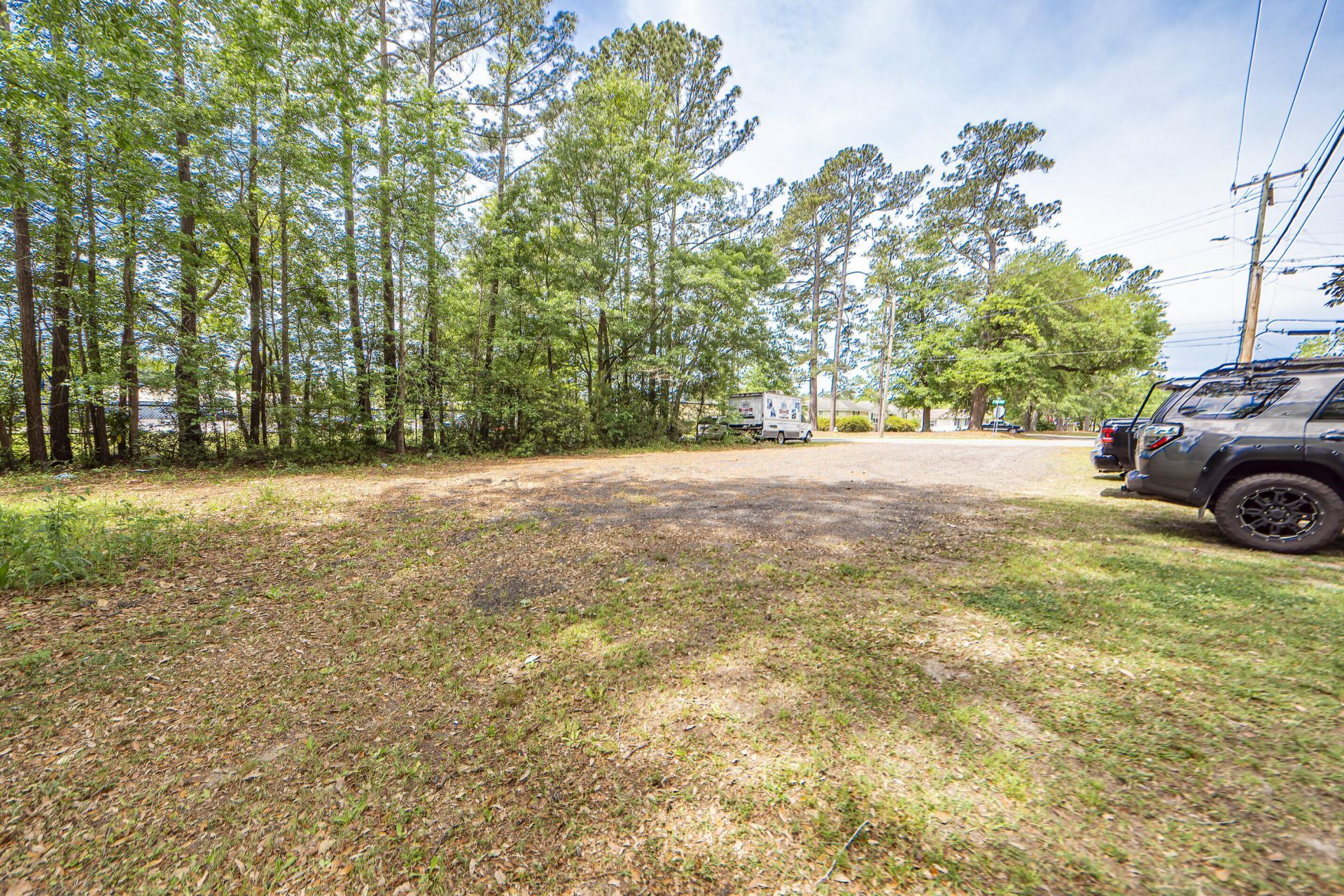 703 N Magnolia Street Photo 38