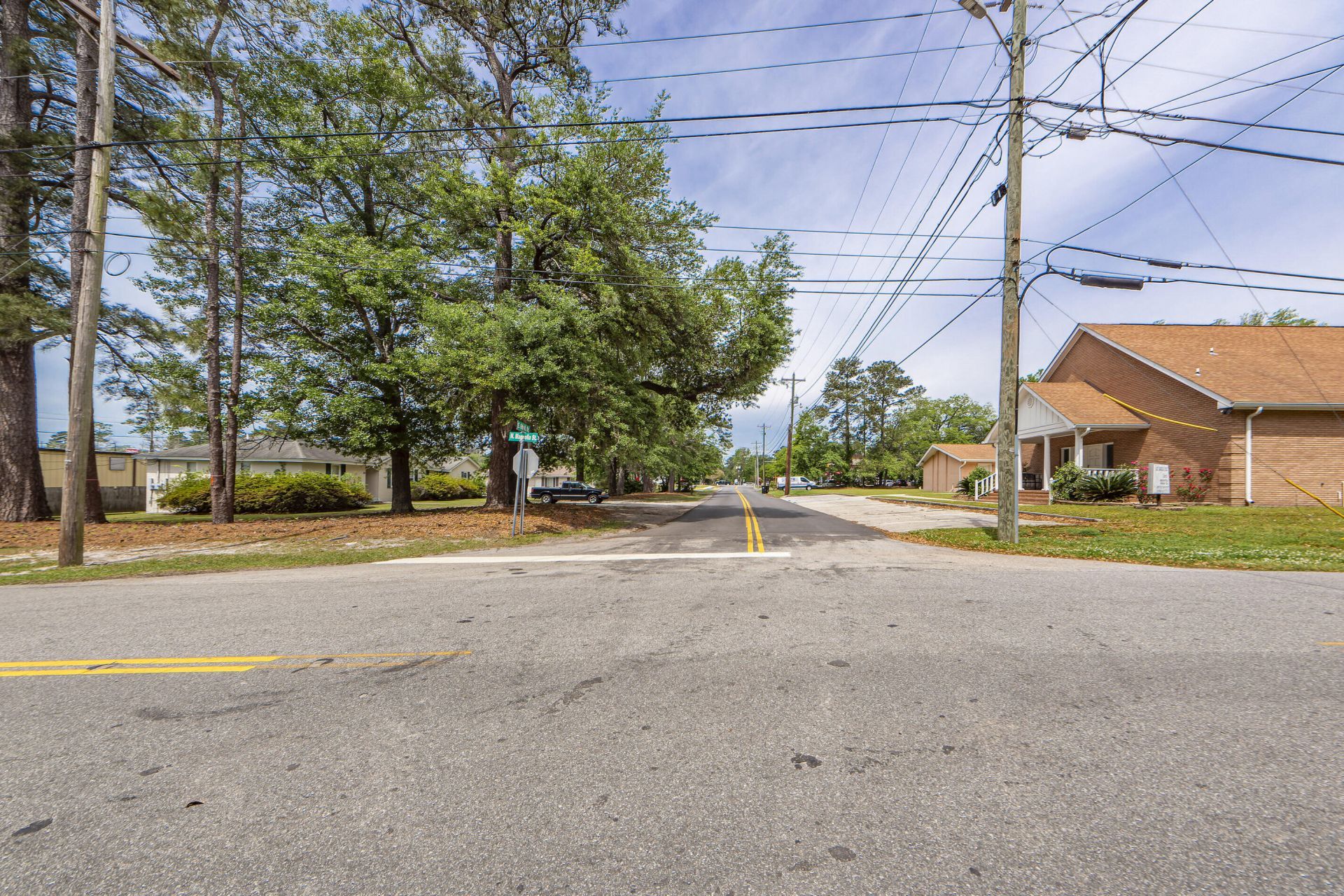 703 N Magnolia Street Photo 45