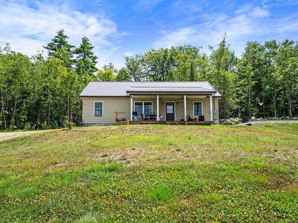 40 Longview Drive, Oxford, ME 04270
