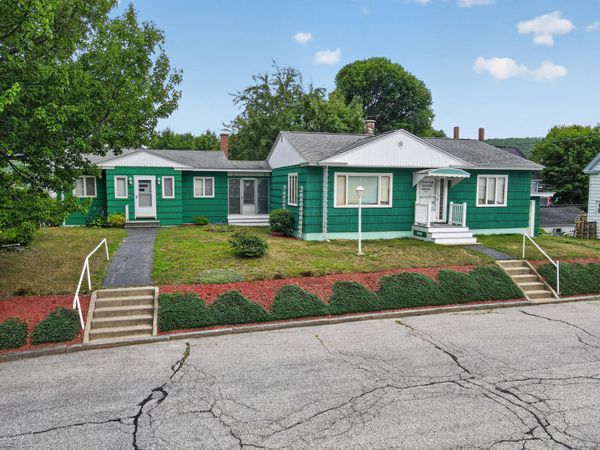 135-137 Oxford Avenue, Rumford, ME 04276
