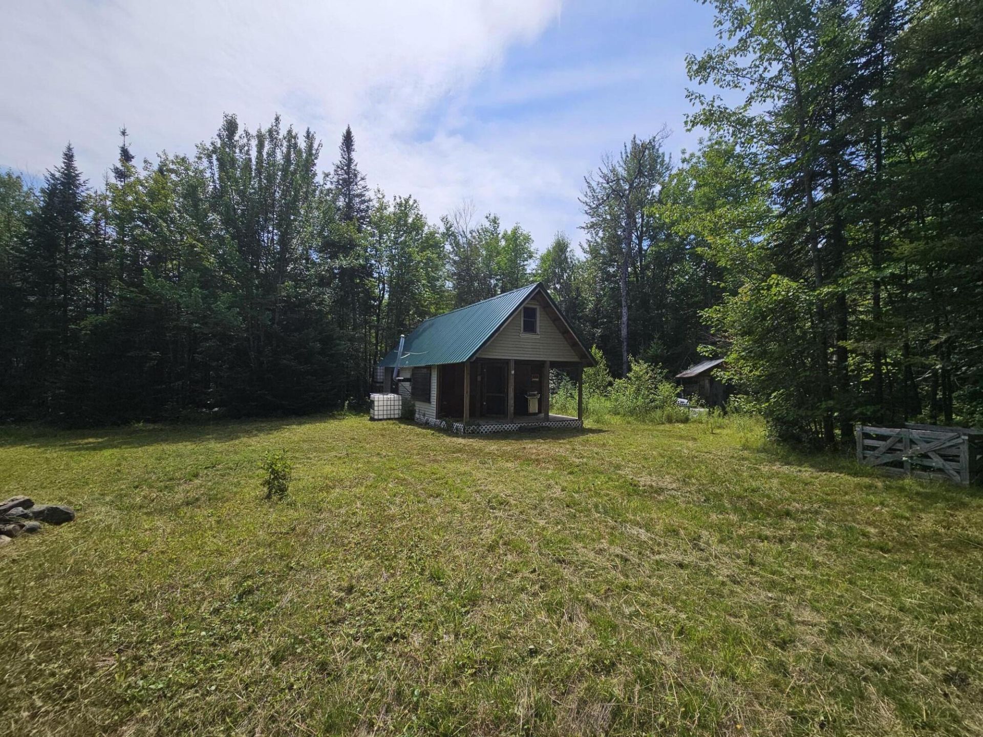877 S Lagrange Road, Bradford, ME 04410 Main Photo
