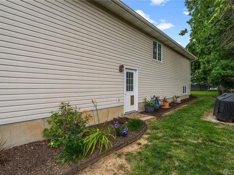 406 Lawndale Court, Lebanon, OH 45036 Photo 4