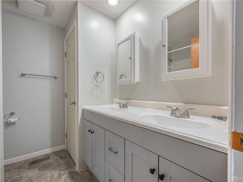 4848 Marshall Road, Kettering, OH 45429 Photo 28