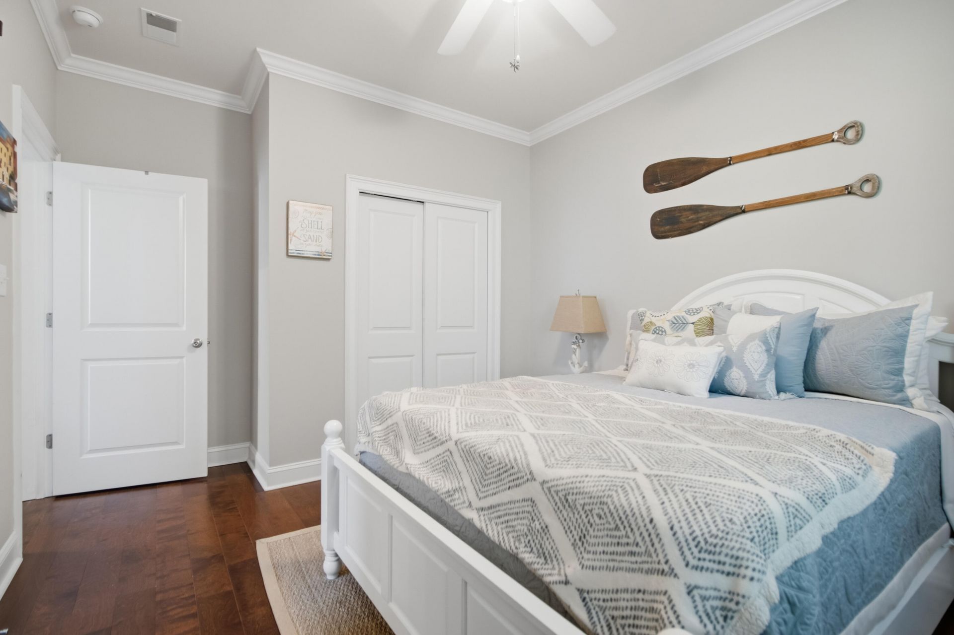 5138 Hyde Park Village Lane Photo 21