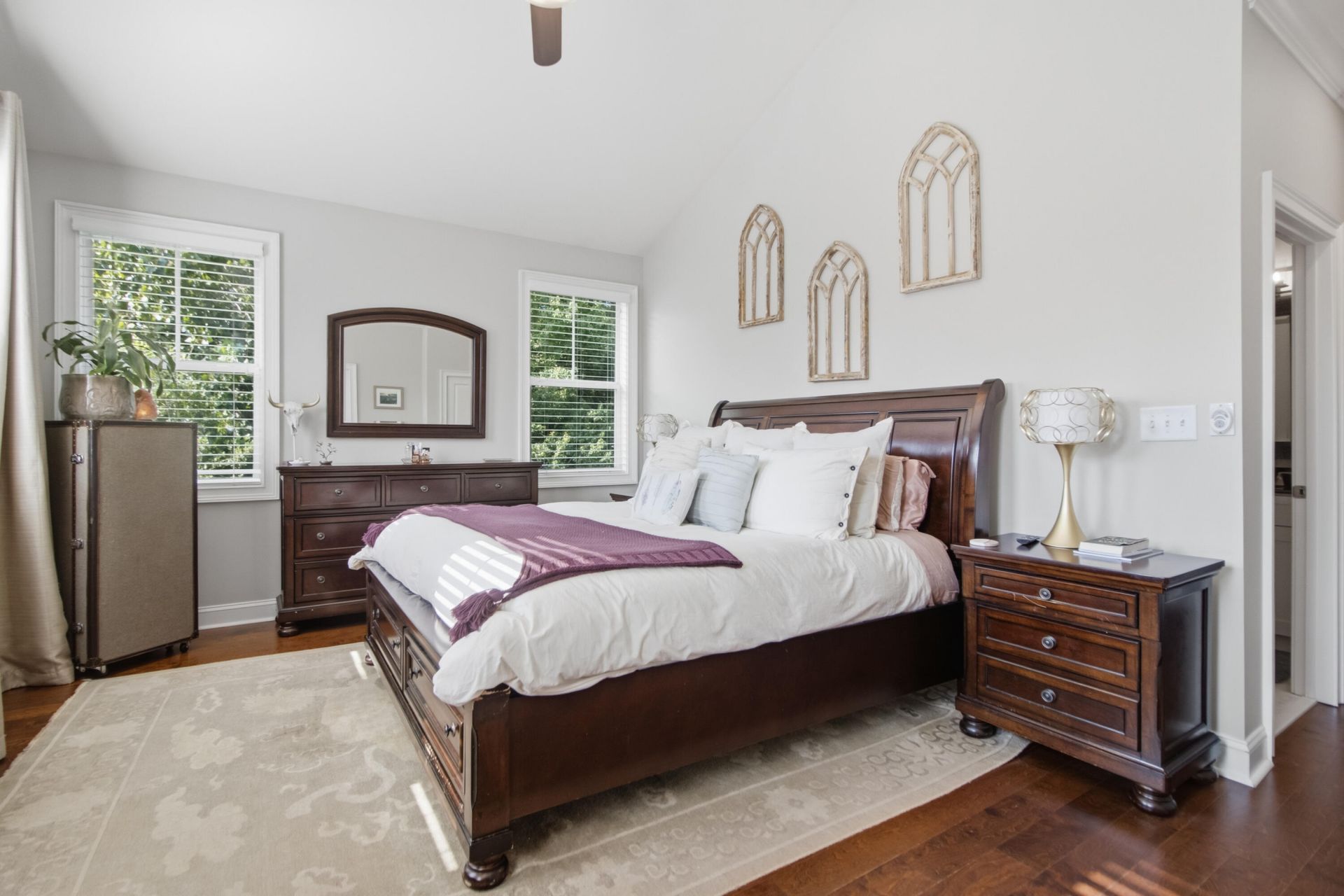 5138 Hyde Park Village Lane Photo 26