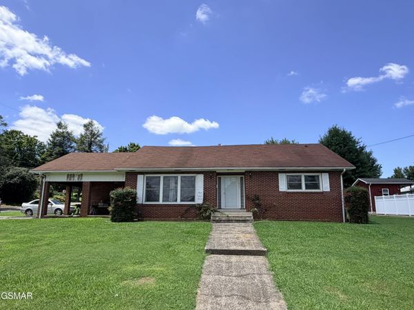 267 Lincoln Avenue , Newport, TN 37821