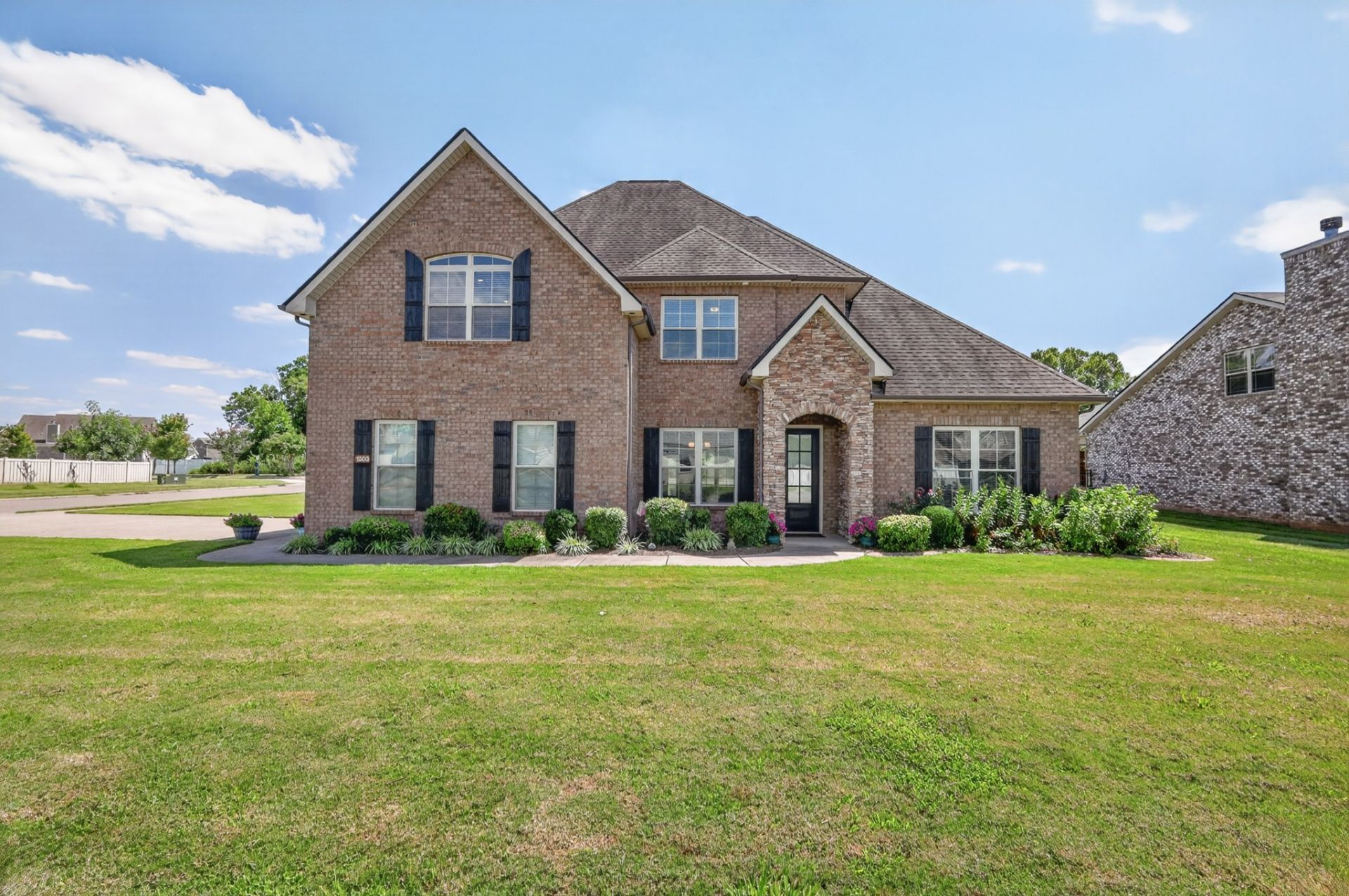 1503 Alamo Ave, Murfreesboro, TN 37129 Main Photo