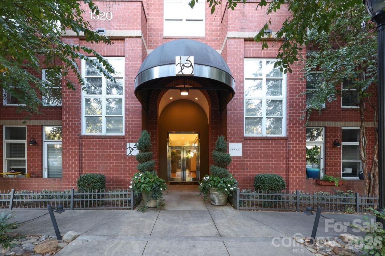1320 Fillmore Avenue, Unit 305, Charlotte, NC 28203 Main Photo