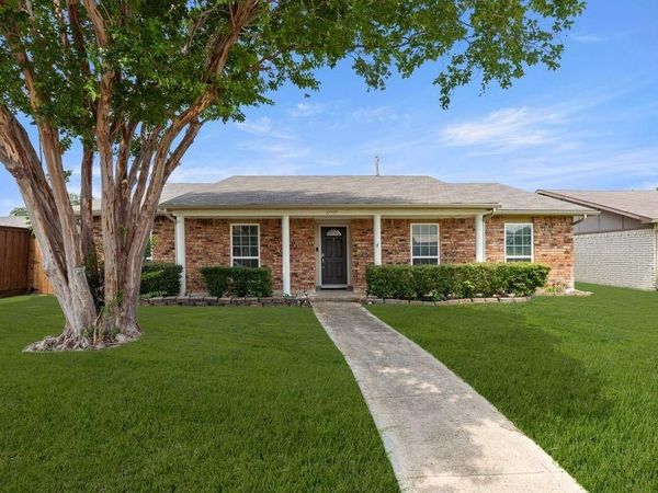 6005 Blair Oaks Drive, The Colony, TX 75056