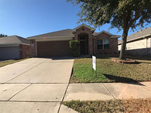 13213 Fencerow Road, Fort Worth, TX 76244