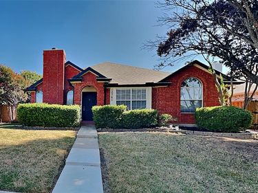 10761 Castle Drive, Frisco, TX 75035
