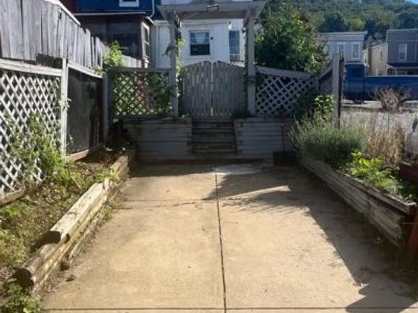 1429 COTTON, READING, PA 19602