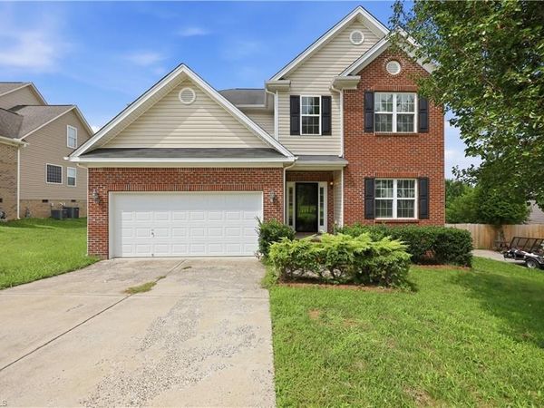 3890 Filton Drive, Greensboro, NC 27406