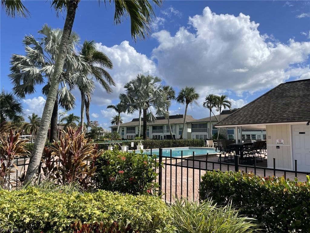 325 Charlemagne Blvd, Unit A101, Naples, FL 34112 Photo