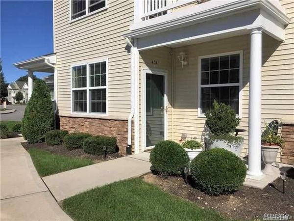 404 Lennox Drive, Unit 404, Saint James, NY 11780