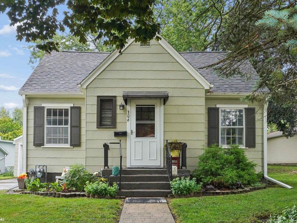 306 N Jackson, Mount Pleasant, IA 52641